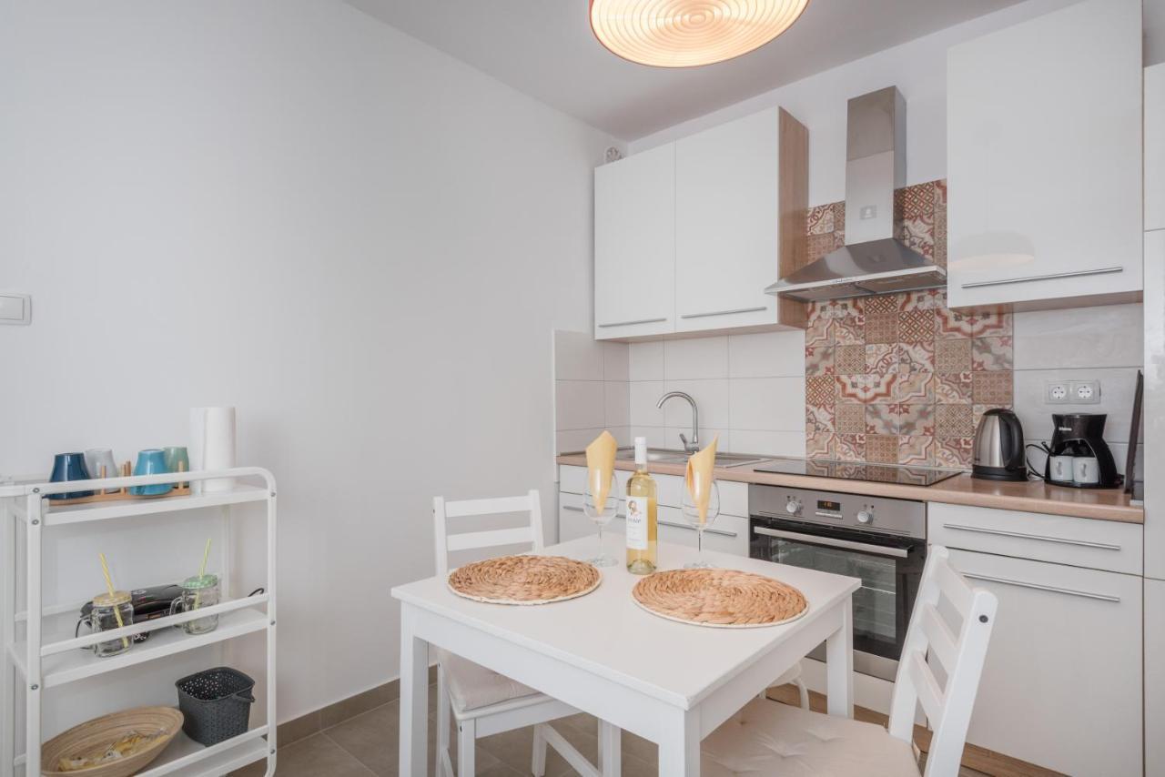 זאדאר Apartment Angelina Free Public Parking מראה חיצוני תמונה
